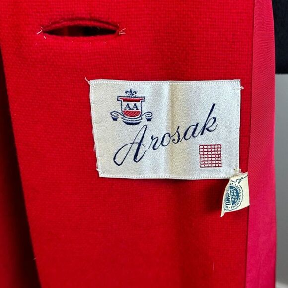 Vintage 1960's Arosak Union Made Red Embellished Button Front Cape with Pockets - Picture 9 of 10
